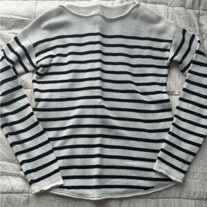 Old Navy Black and White Striped Sweater